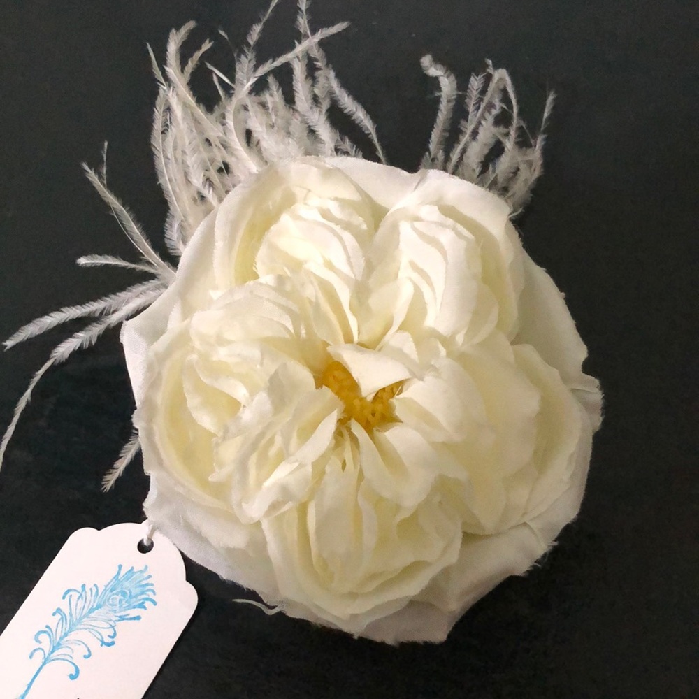 Ivory rose hair clip or mini fasinator